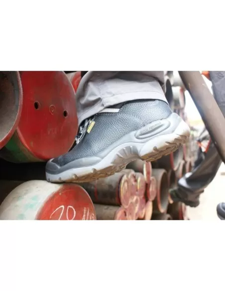 2 - Scarpa Deltaplus sault2 s3 src alta in pelle antinfortunistica da lavoro 2 - Scarpa Deltaplus sault2 s3 src alta in pelle antinfortunistica da lavoro