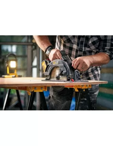 5 - Sega circolare brushless a batteria 18v Caterpillar DX53B solo macchina