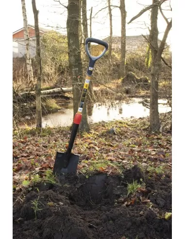 4 - Vanga da giardino con manico a D in fibra serie K Cat-Caterpillar K10-105