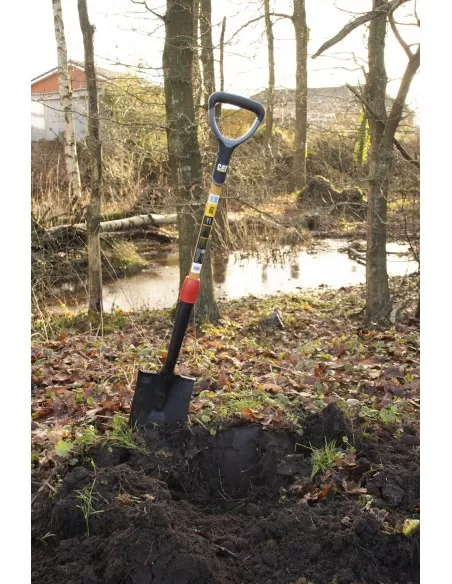 4 - Vanga da giardino con manico a D in fibra serie K Cat-Caterpillar K10-105