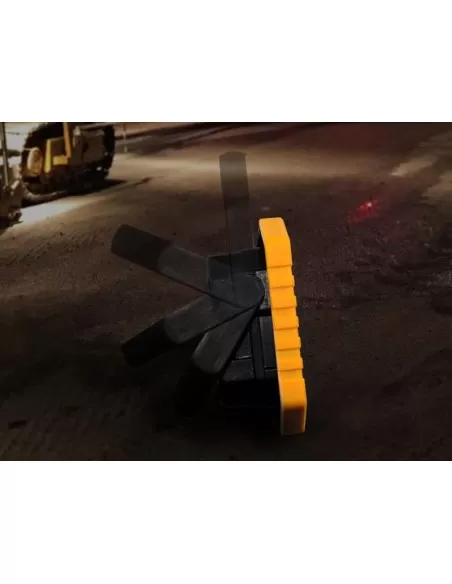 8 - Faretto cantiere ricaricabile ABS 250/500lm Led Cat - Caterpillar CT3545