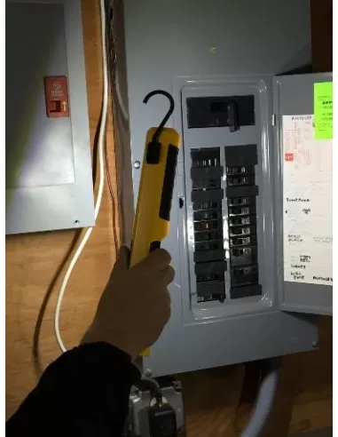 6 - Lampada da lavoro ricaricabile 300/600lm Led Cat - Caterpillar CT3615