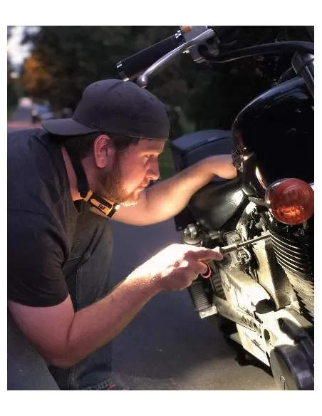 5 - Torcia da collo con doppia testa ricaricabile 300lm Led Cat - Caterpillar CT7105 5 - Torcia da collo con doppia testa ricaricabile 300lm Led Cat - Caterpillar CT7105