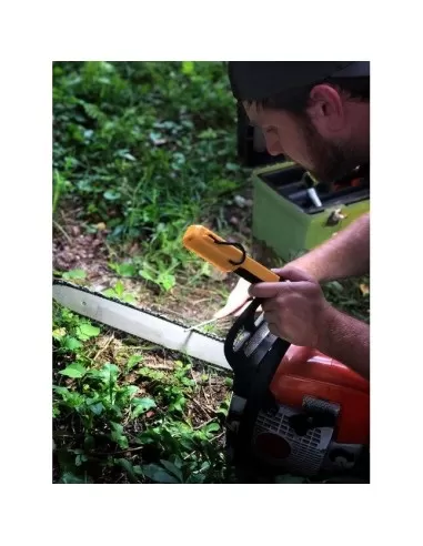 4 - Lampada da lavoro magnetica a batteria AAA 250lm Led Cat - Caterpillar CT9016EU