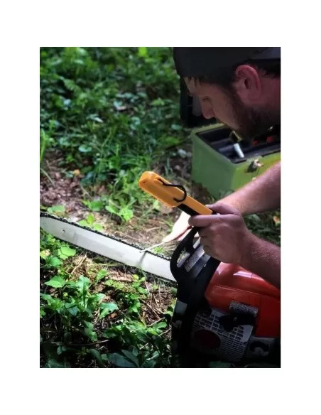 4 - Lampada da lavoro magnetica a batteria AAA 250lm Led Cat - Caterpillar CT9016EU