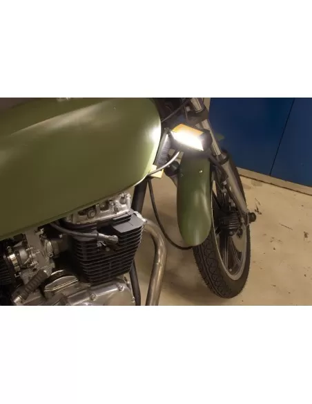 6 - Lampada da lavoro ricaricabile con morsetto 600lm Led Cat - Caterpillar CT9032EU