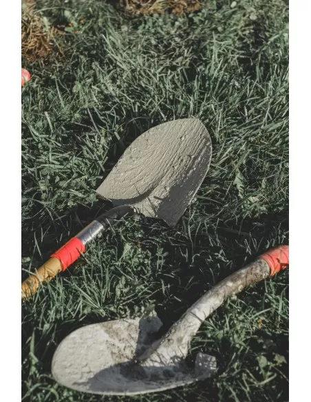 2 - Badile punta tonda da scavo manico a D fibra serie J Cat - Caterpillar J10-202