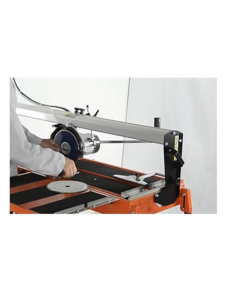 Tagliapiastrelle elettrica con banco ad acqua 110 cm Battipav vip 2110