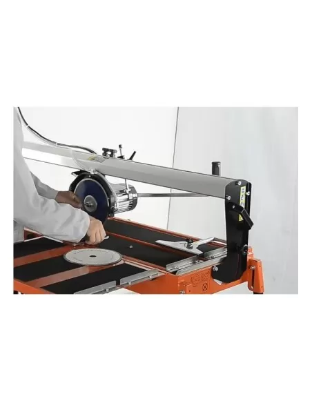 Tagliapiastrelle elettrica con banco ad acqua 110 cm Battipav vip 2110