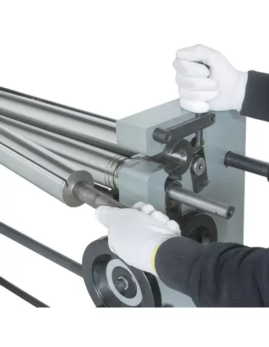 4 - Calandra manuale a 3 rulli per lamiera 1000x2 mm Fervi c022/100