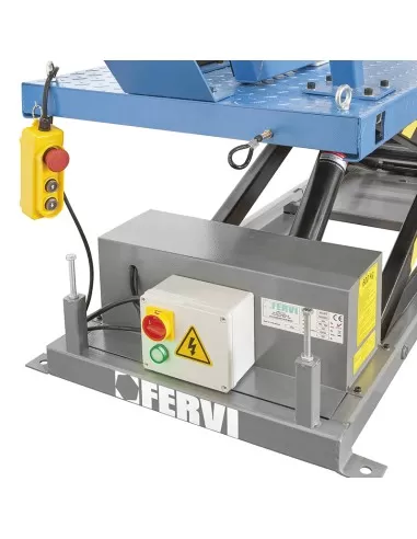 2 - Sollevatore per moto elettroidraulico Fervi s027