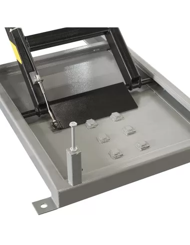 5 - Sollevatore per moto elettroidraulico Fervi s027