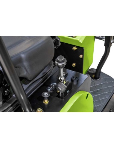 8 - Zipper Miniescavatore Diesel ZI-MBG850DS5 10 HP 900kg 3 Benne Attacco Rapido